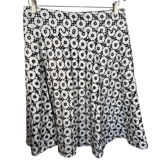 ZARA WOMAN Dresses & Skirts - ZARA WOMAN Unconventional Lace Circle A-Line Midi Skirt Size Large Pocket Preppy